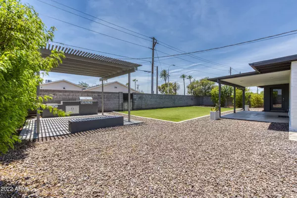 4401 E MONTECITO Avenue, Phoenix, AZ 85018
