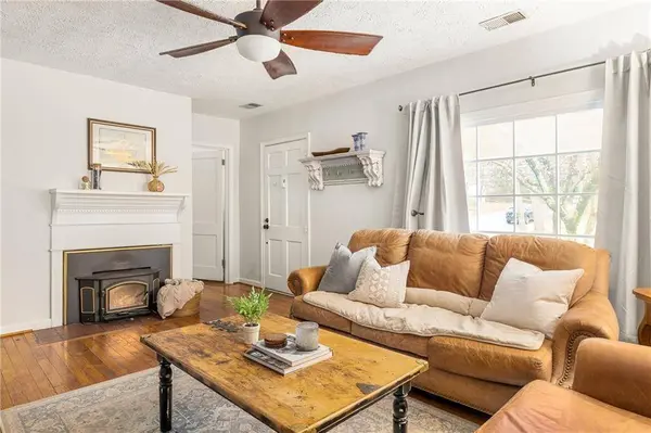 3042 Oakdale RD, Atlanta, GA 30354