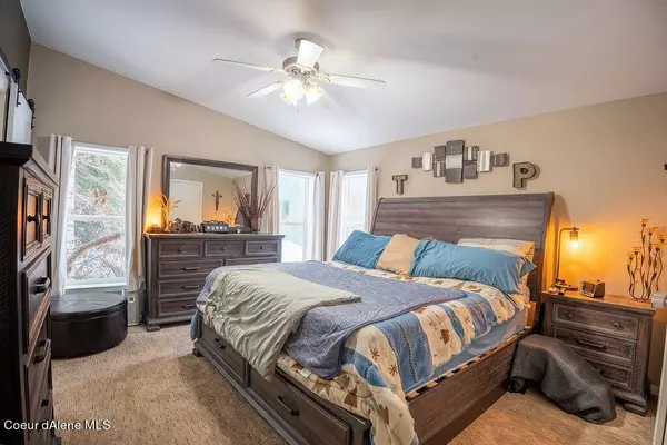 5897 S Greensferry Rd, Coeur D'alene, ID 83814