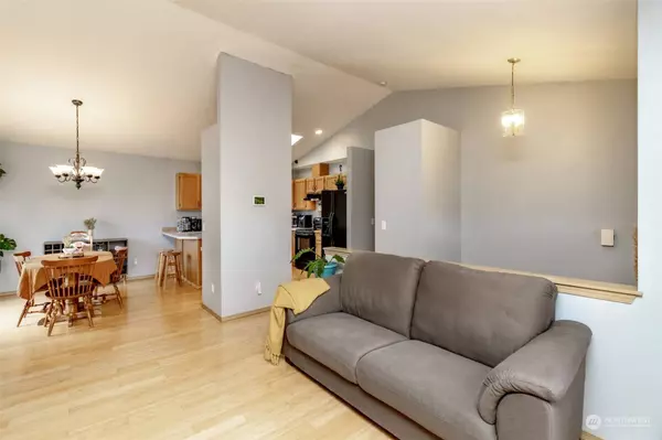 288 Sage ST, Port Orchard, WA 98366
