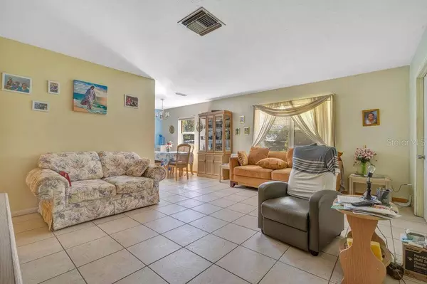 1541 N PAGE DR, Deltona, FL 32725