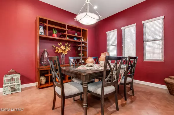 116 S Shadow Creek Place, Tucson, AZ 85748