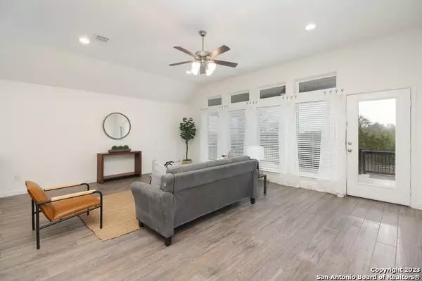 28446 SHAILENE DR, San Antonio, TX 78260-1445