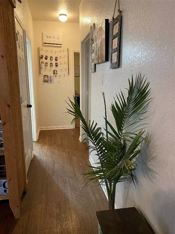 206 Brizendine AVE, Florence, TX 76527