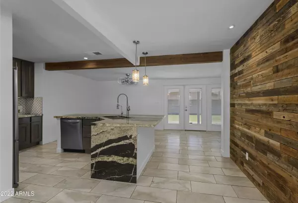 4401 E MONTECITO Avenue, Phoenix, AZ 85018