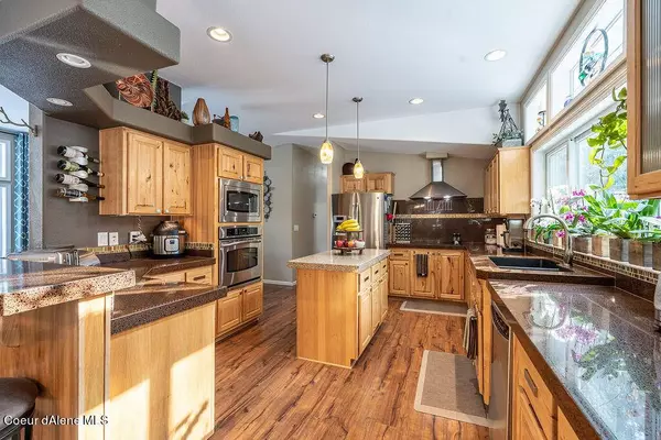 5897 S Greensferry Rd, Coeur D'alene, ID 83814