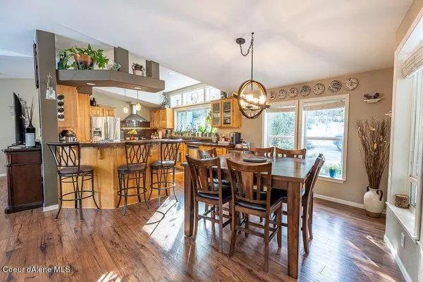 5897 S Greensferry Rd, Coeur D'alene, ID 83814