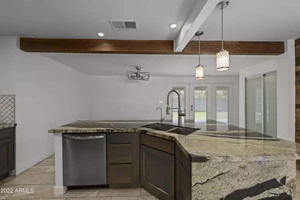 4401 E MONTECITO Avenue, Phoenix, AZ 85018