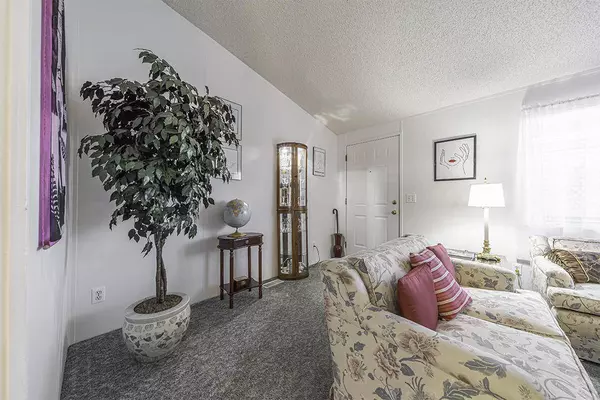 3700 Bellinger LN #SPC 22, Medford, OR 97501