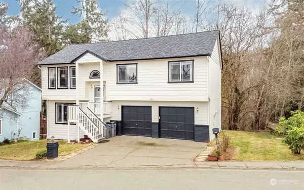 288 Sage ST, Port Orchard, WA 98366
