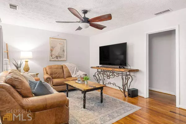 3042 Oakdale RD, Atlanta, GA 30354