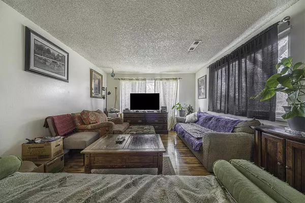 925 Olympic AVE, Medford, OR 97504