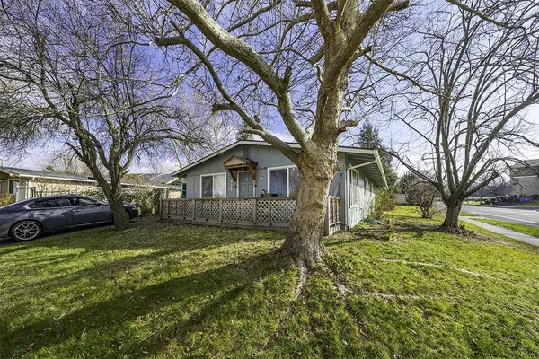 925 Olympic AVE, Medford, OR 97504