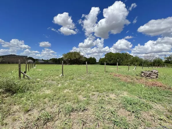 14731 Durham Dr, San Antonio, TX 78217