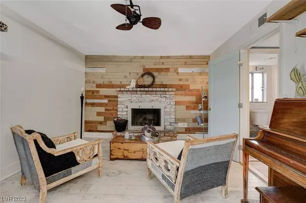 1855 Twin Oaks Avenue, Las Vegas, NV 89156