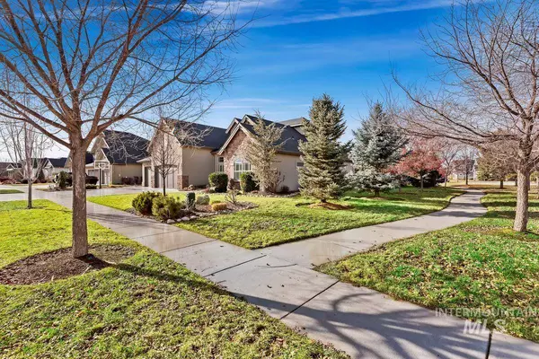 2847 S Brandenberg Ave, Eagle, ID 83616