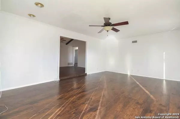 5818 WAYVIEW ST, San Antonio, TX 78220-1925