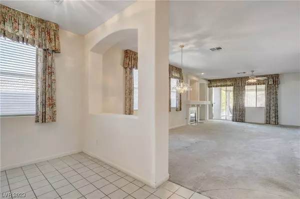 256 Casa Robles Street, Henderson, NV 89012