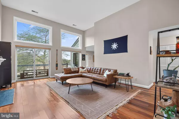 7 SPA CREEK LNDG #B3, Annapolis, MD 21403