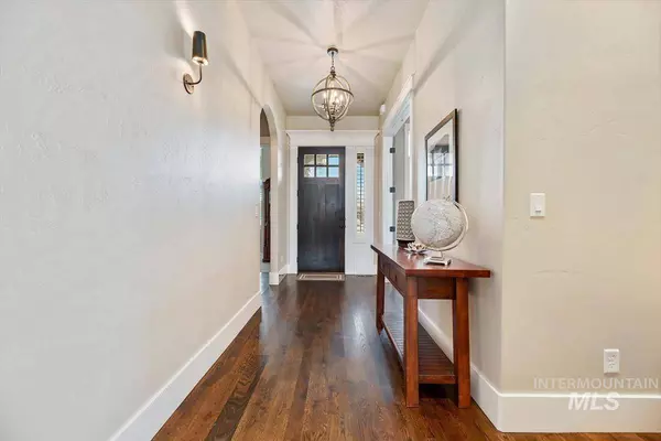 2847 S Brandenberg Ave, Eagle, ID 83616