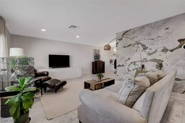 1855 Twin Oaks Avenue, Las Vegas, NV 89156