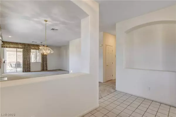 256 Casa Robles Street, Henderson, NV 89012