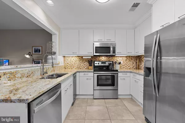 7 SPA CREEK LNDG #B3, Annapolis, MD 21403