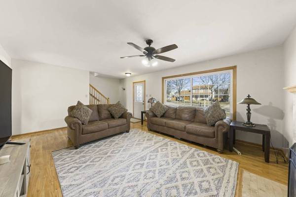 1301 Brookfield DR, Plainfield, IL 60586