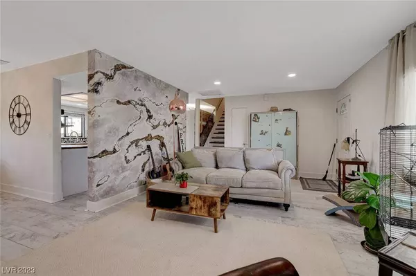 1855 Twin Oaks Avenue, Las Vegas, NV 89156