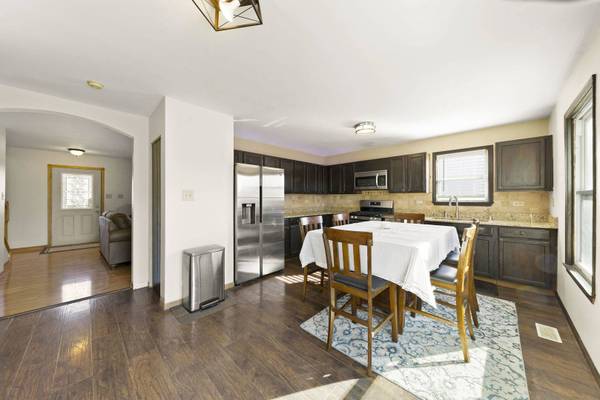 1301 Brookfield DR, Plainfield, IL 60586