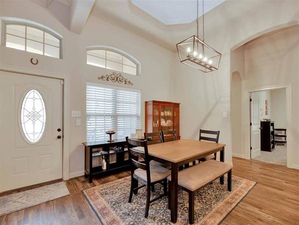 906 Inwood DR, Huntsville, TX 77340