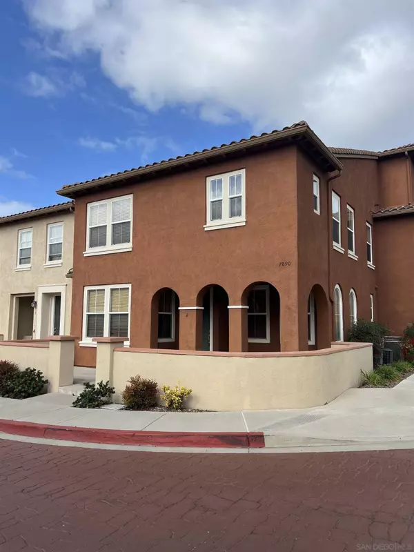 7890 Via Montebello #6, San Diego, CA 92129