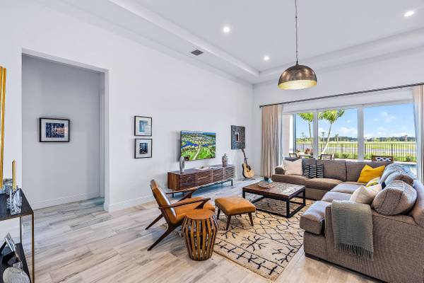 9974 Timber Creek WAY, Palm Beach Gardens, FL 33412