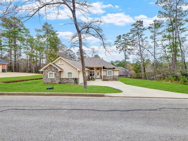 906 Inwood DR, Huntsville, TX 77340