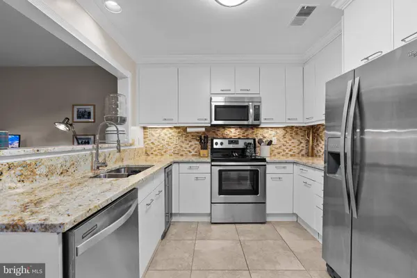 7 SPA CREEK LNDG #B3, Annapolis, MD 21403