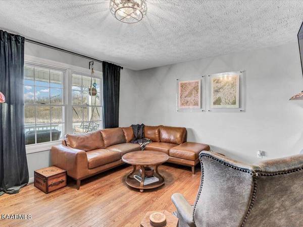 2454 Scott Pond Rd, Parrottsville, TN 37843