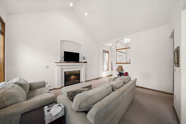 904 W Cleveland Ave, Spokane, WA 99205