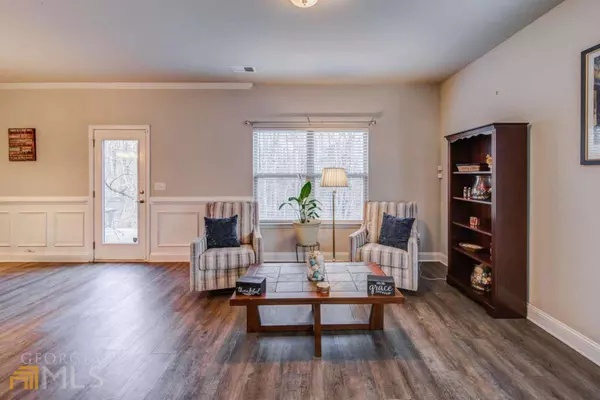 386 Angela LN, Dawsonville, GA 30534