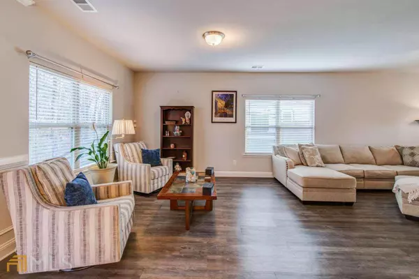 386 Angela LN, Dawsonville, GA 30534