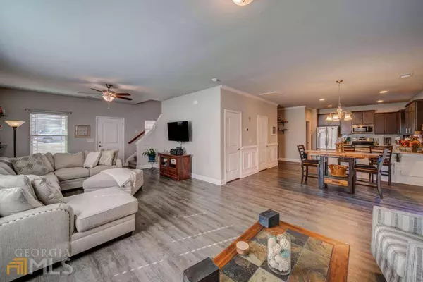 386 Angela LN, Dawsonville, GA 30534