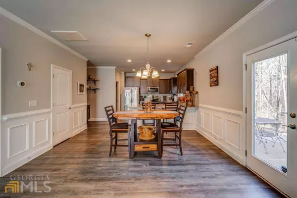 386 Angela LN, Dawsonville, GA 30534