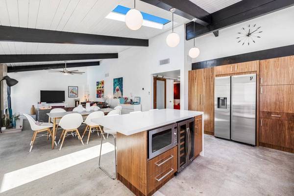 996 N Rose AVE, Palm Springs, CA 92262