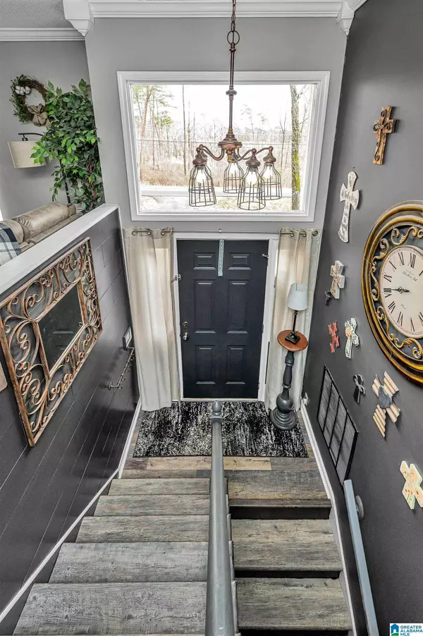 8281 BLUFF RIDGE ROAD, Bessemer, AL 35022