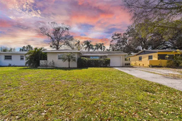 5518 15TH AVE N, St Petersburg, FL 33710