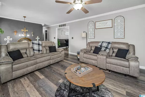 8281 BLUFF RIDGE ROAD, Bessemer, AL 35022