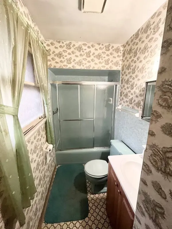 17206 Elm Drive, Hazel Crest, IL 60429