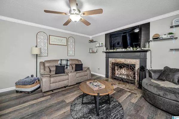 8281 BLUFF RIDGE ROAD, Bessemer, AL 35022