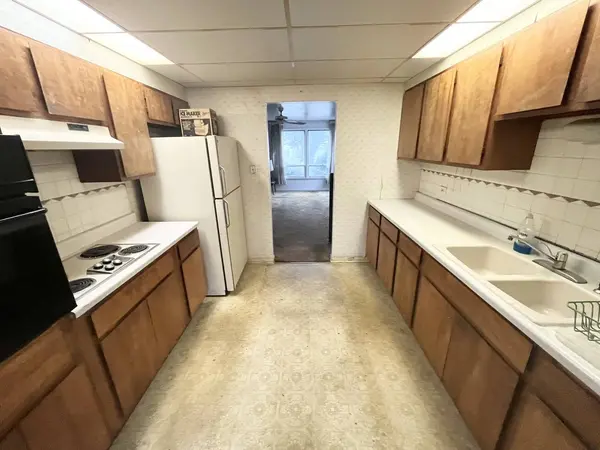 17206 Elm Drive, Hazel Crest, IL 60429