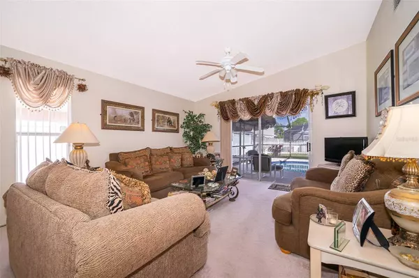 158 HIDDEN SPRINGS CIR, Kissimmee, FL 34743