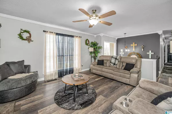 8281 BLUFF RIDGE ROAD, Bessemer, AL 35022